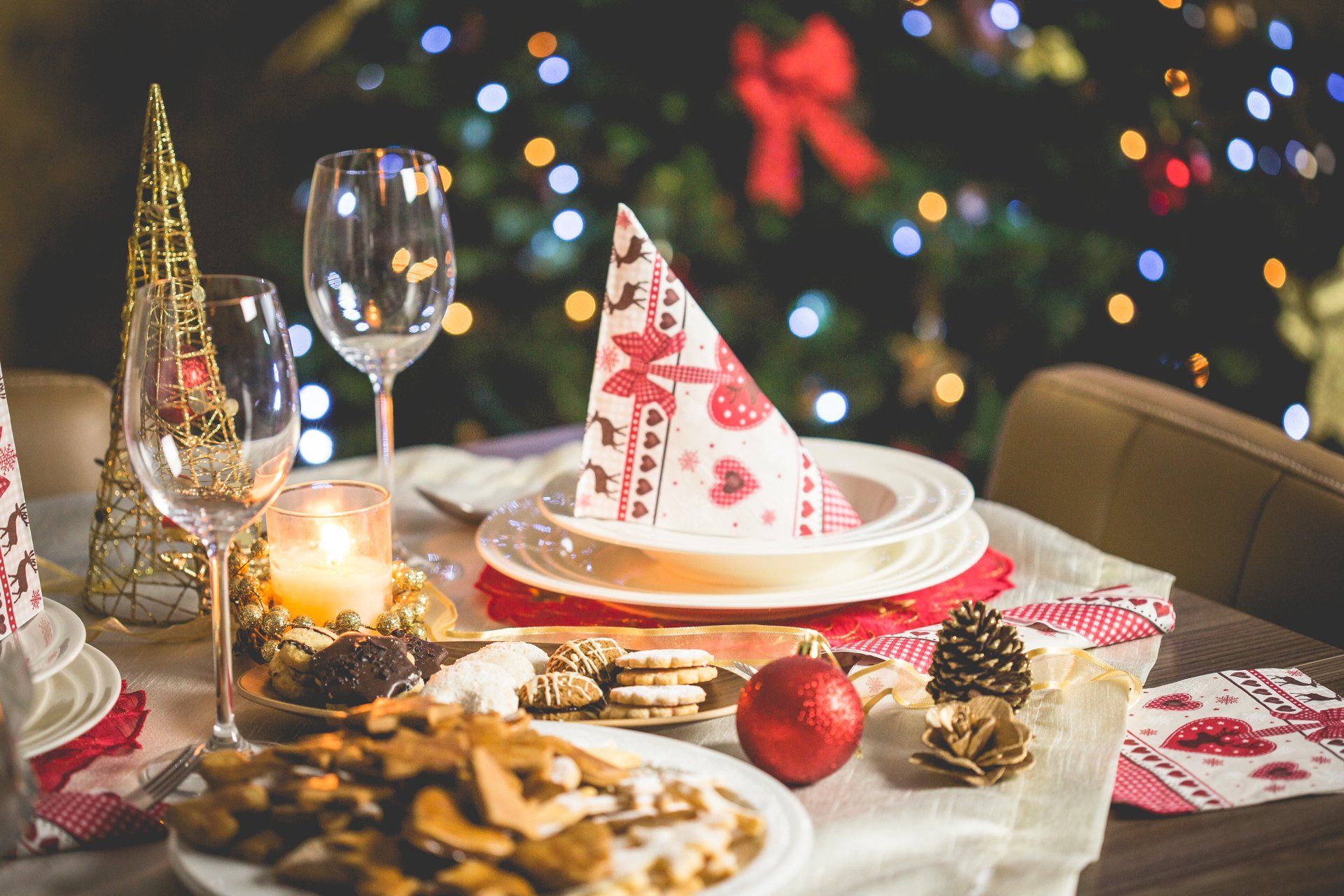 How to Host a Holiday Party