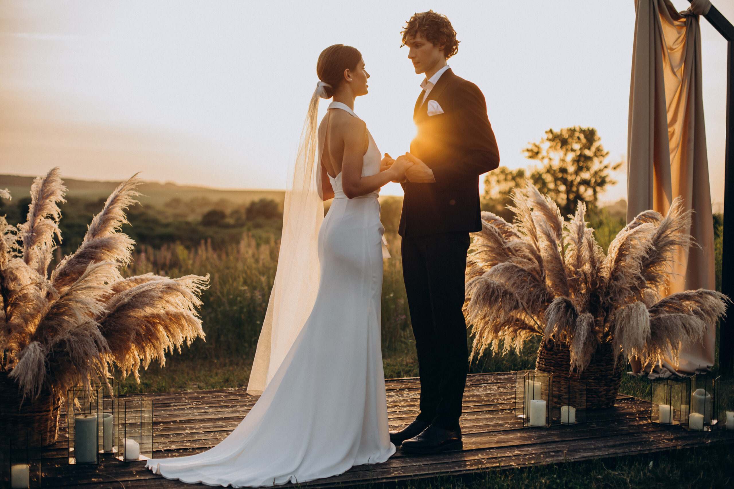 How to Decorate a Wedding Ceremony on a Budget