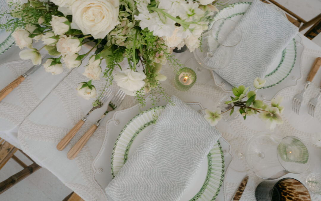 Table Rentals Charleston: Beautifully laid out table for a wedding in Charleston, SC